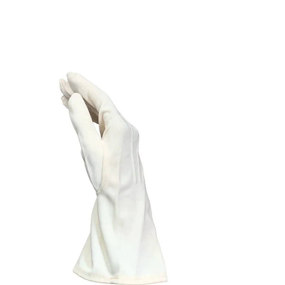 VTG Womens Pair of Dressy Gloves Off-White/Ivory Trapunto Stitching Accent  #92R